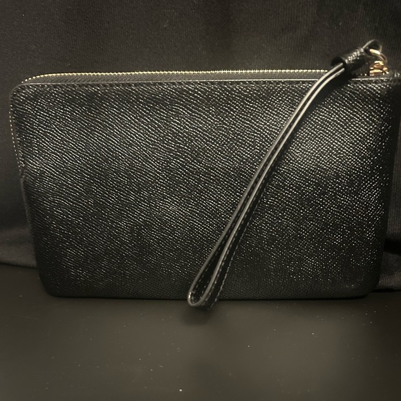 NWOT Coach Black Leather wristlet w/ gold zipper 8” x 4 1/2” - Picture 4 of 7